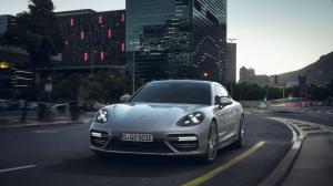 2017 Porsche Panamera Turbo S E-Hybrid Executive